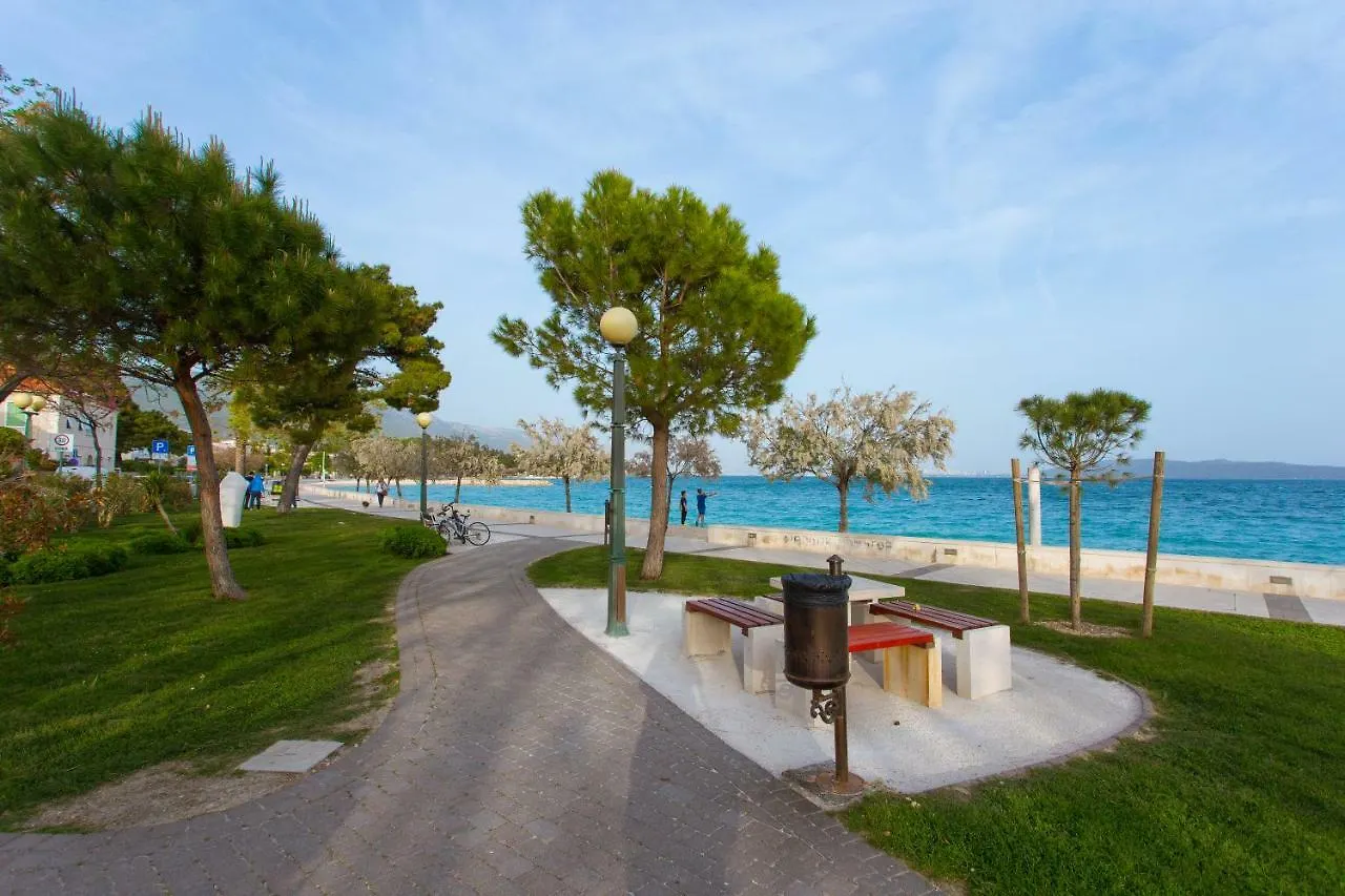Seafront Apartment In Historical Cippico Castle Kastela 0*,  Croatia